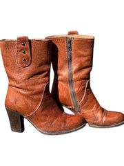 Saddle
