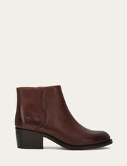 Saddle