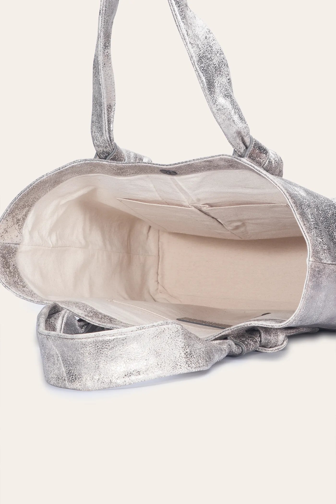 Cream Metallic