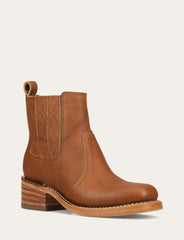 Saddle