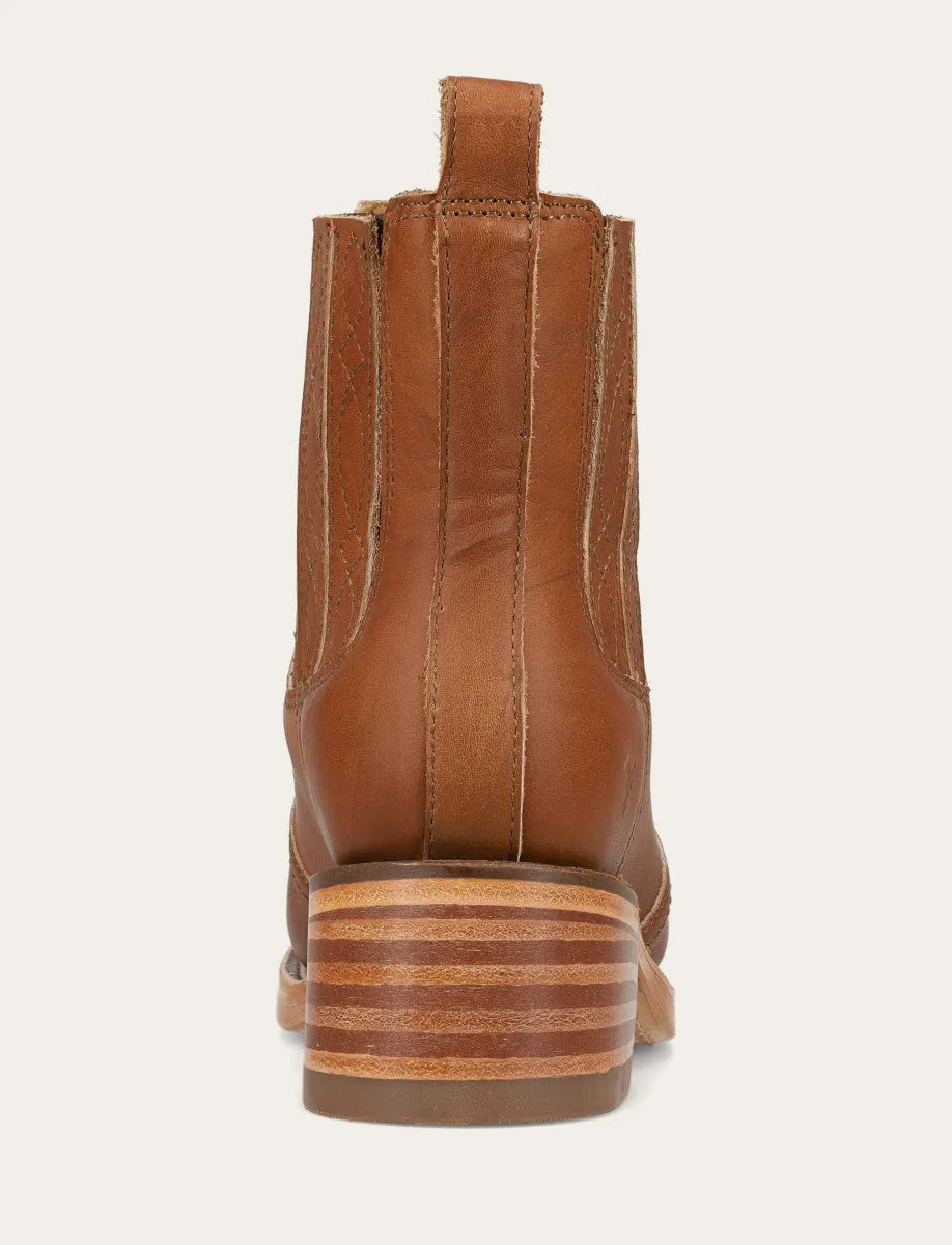 Saddle