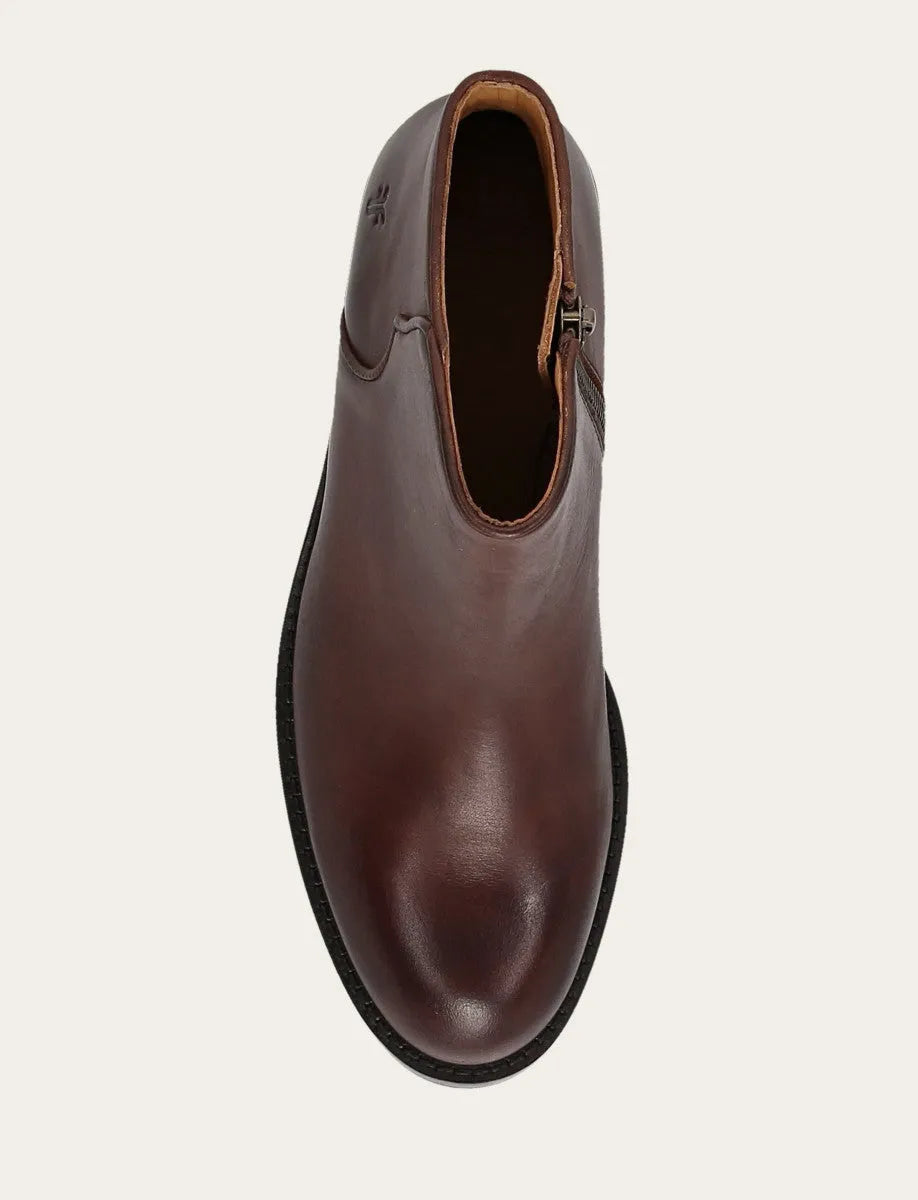 Saddle