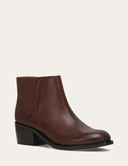 Saddle