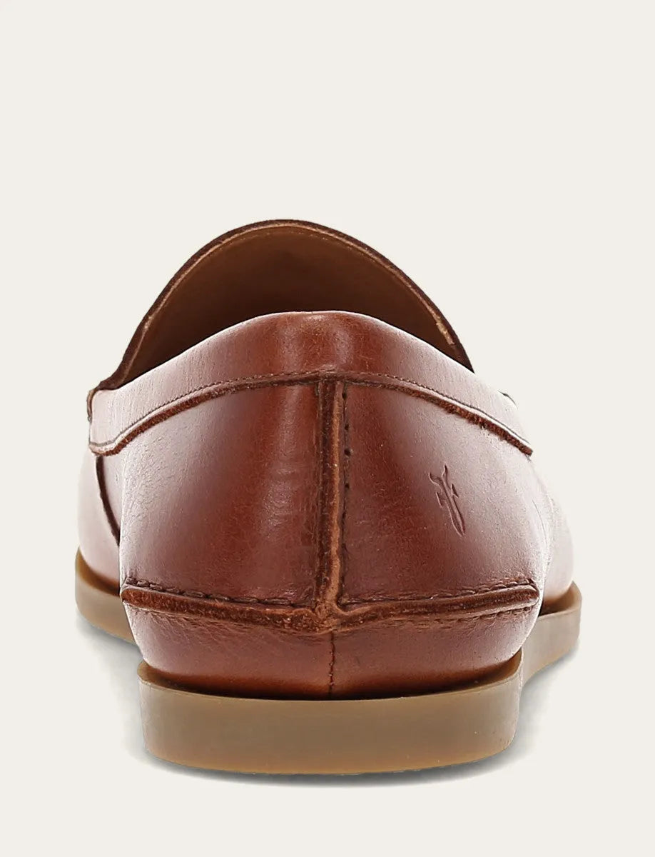 Saddle