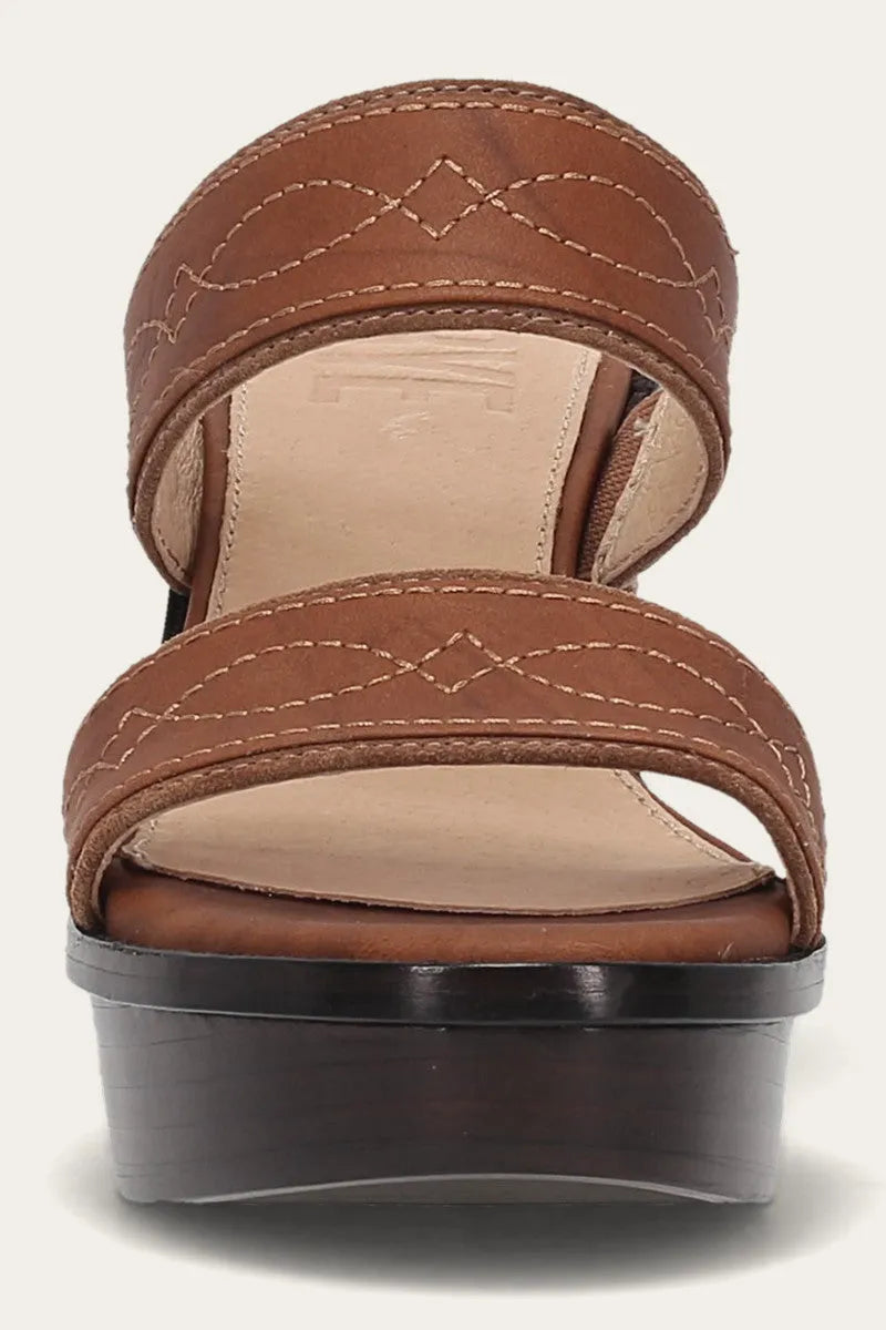 Saddle